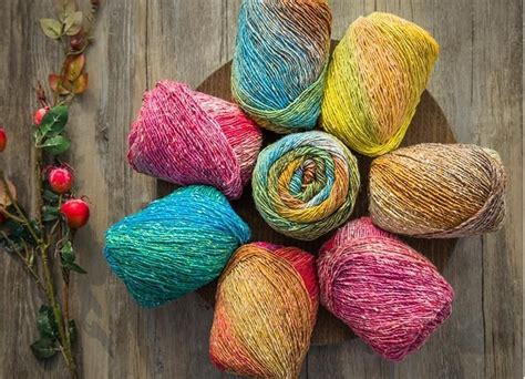 Yarns: Scopriamo le Proprietà e gli usi di questo Materiale Intrigante!